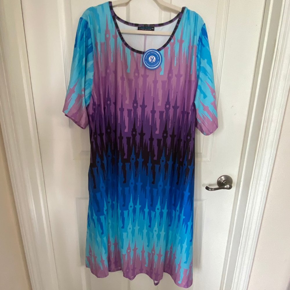 Disney Castles dress WITH POCKETS, new with tags!  Women's size 4x